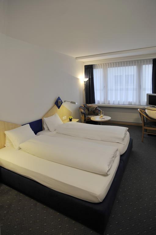 Hotel Blumenstein Self-Check In Frauenfeld Buitenkant foto