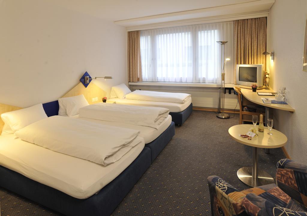 Hotel Blumenstein Self-Check In Frauenfeld Buitenkant foto